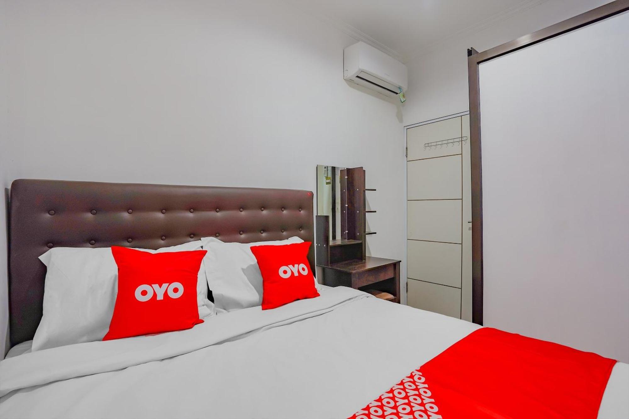 Hotel Spot On 90110 A1 Pakis Argosari Surabaya Exterior foto